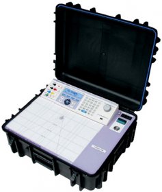 Portabler präziser Multiprodukt-Kalibrator Serie 9000A